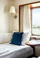 Ms Maribelle Boat